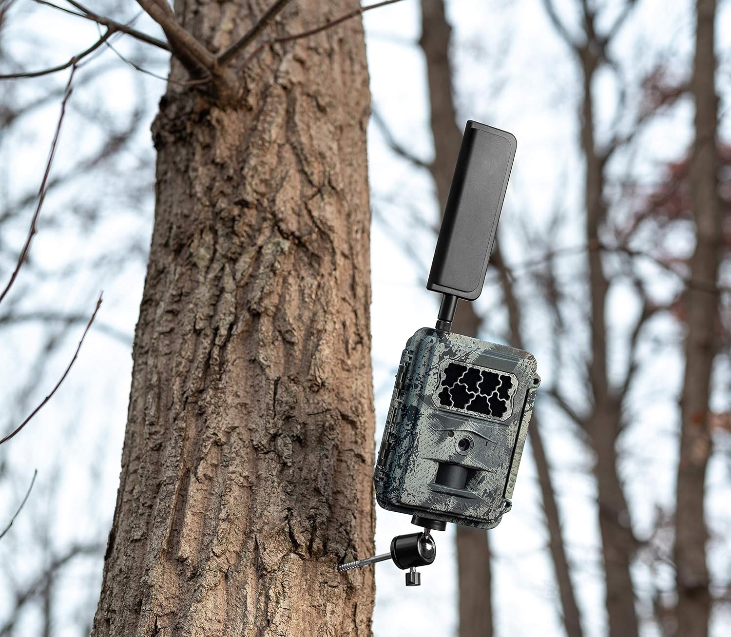 4G LTE Trail Camera with Freedom Mount U5653
