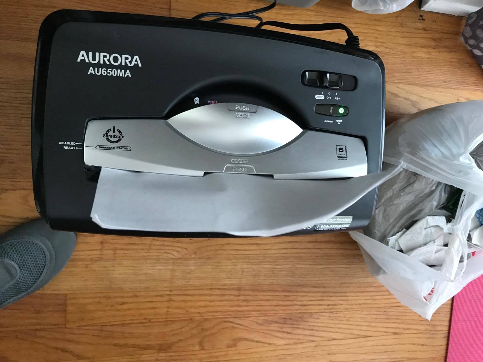 6-Sheet Micro-Cut Paper Credit Card Shredder K803932