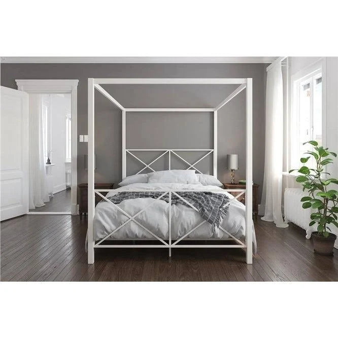 White Metal Canopy Bed Queen W304008