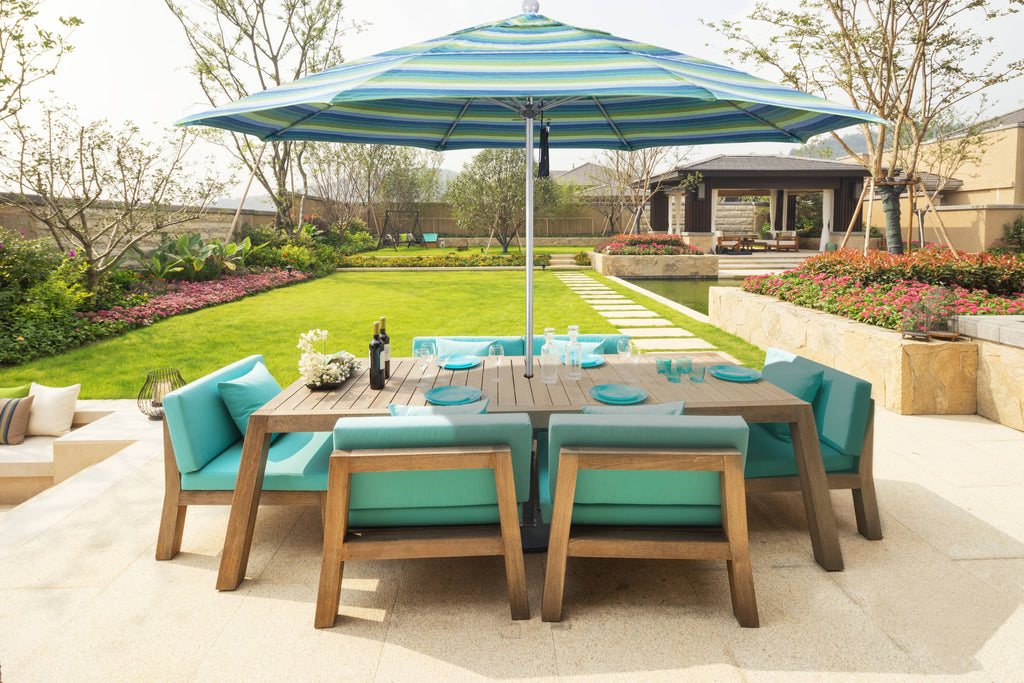 11' Fiberglass Market Umbrella with Double Wind Vent G327751