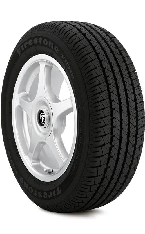 P215/55R17 Tire L899825
