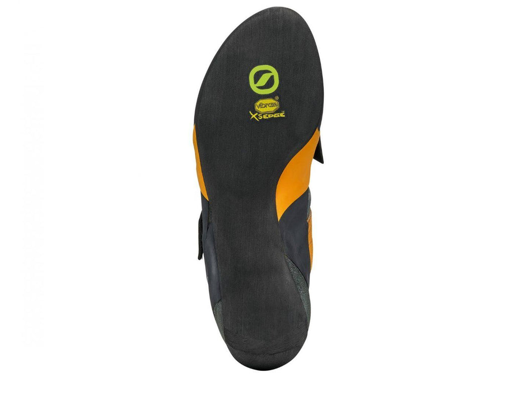 Climbing Shoe D94526