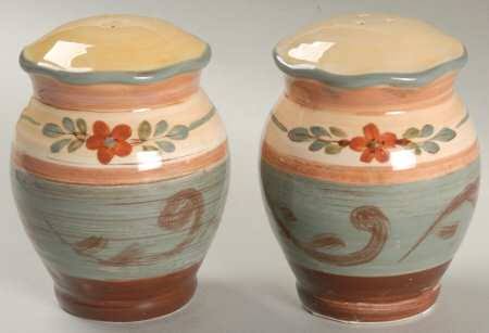 Salt & Pepper Set L481286