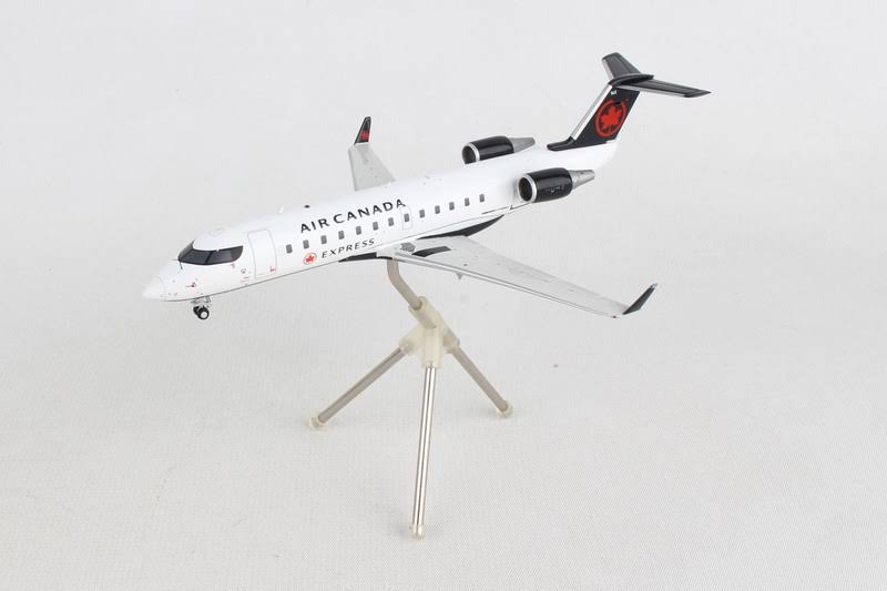 1/200 Air Canada Express CRJ200 I700138