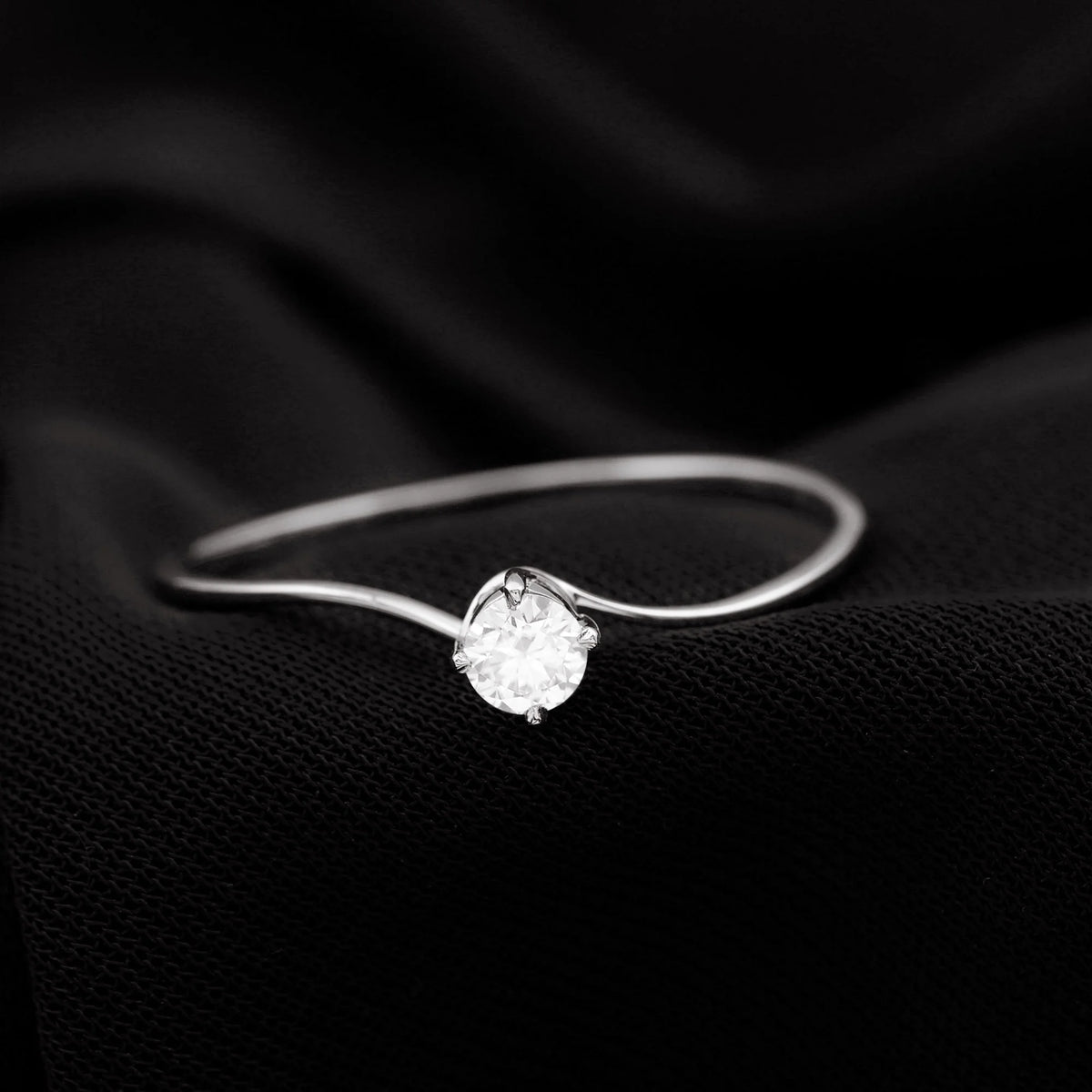 925 Sterling Silver Solitaire Ring K74903