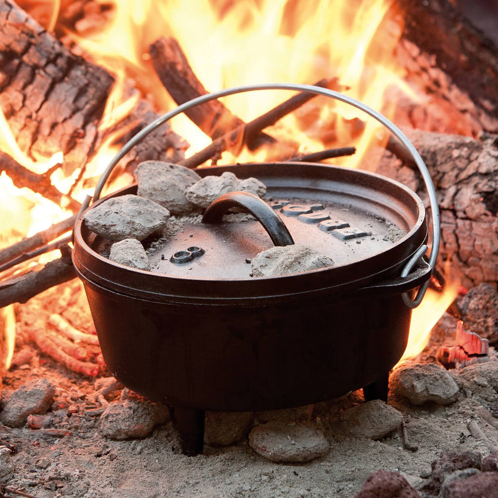 Black 8 qt Cast Iron Dutch Oven O334
